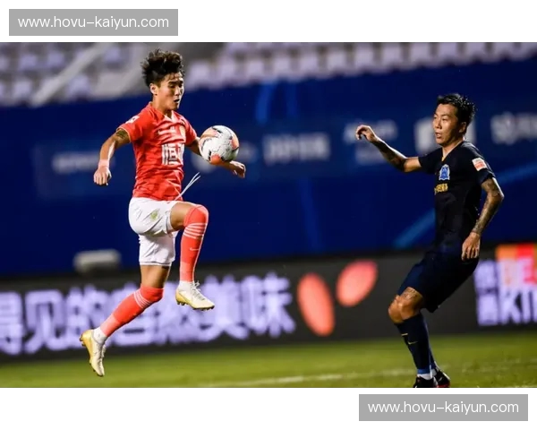 羊城德比：当富力遇见恒大，一场火星撞地球的绿茵史诗